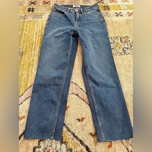 Women’s Free People CRVY High Rise Vintage Straight Jeans with Raw Edge Size 29